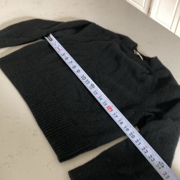 Everlane Recycled Boxy Everyday Cashmere
Soft Sweater Black Minimalist Size L - Picture 8 of 10